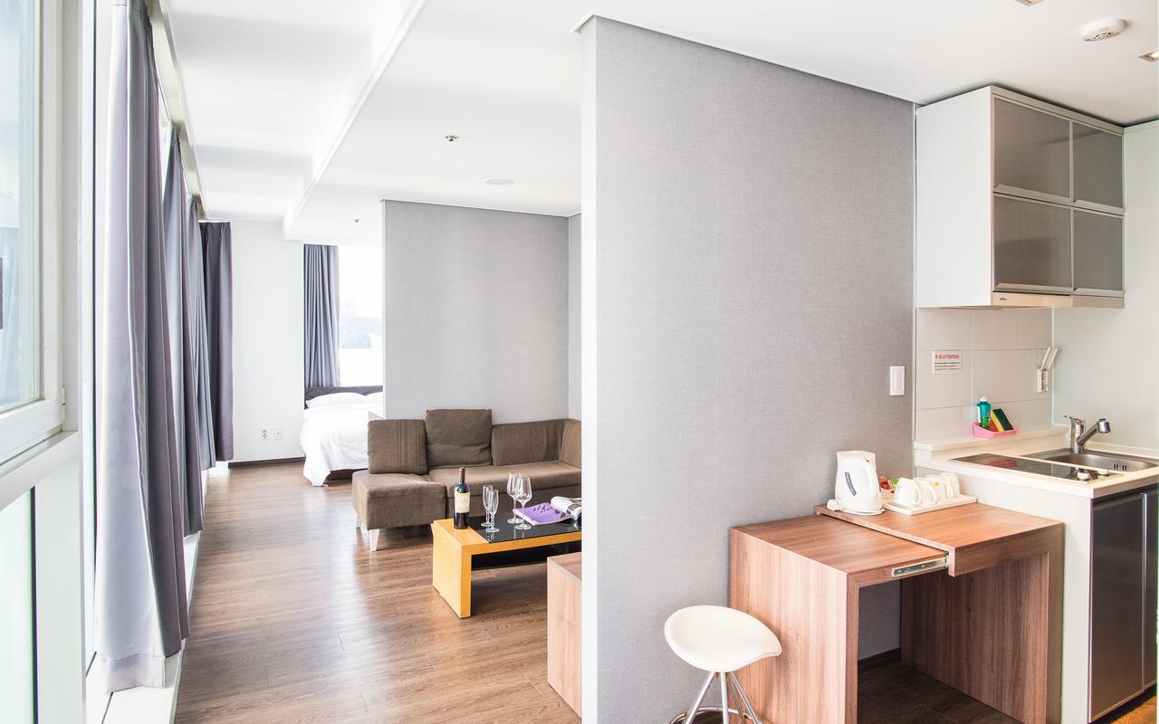 Hotel Arinus Shinchon Seoul Exteriör bild