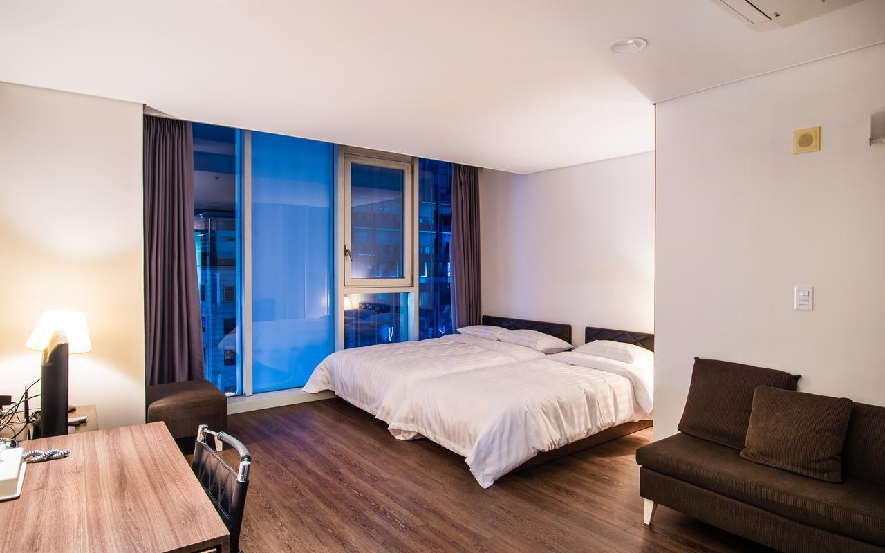 Hotel Arinus Shinchon Seoul Exteriör bild